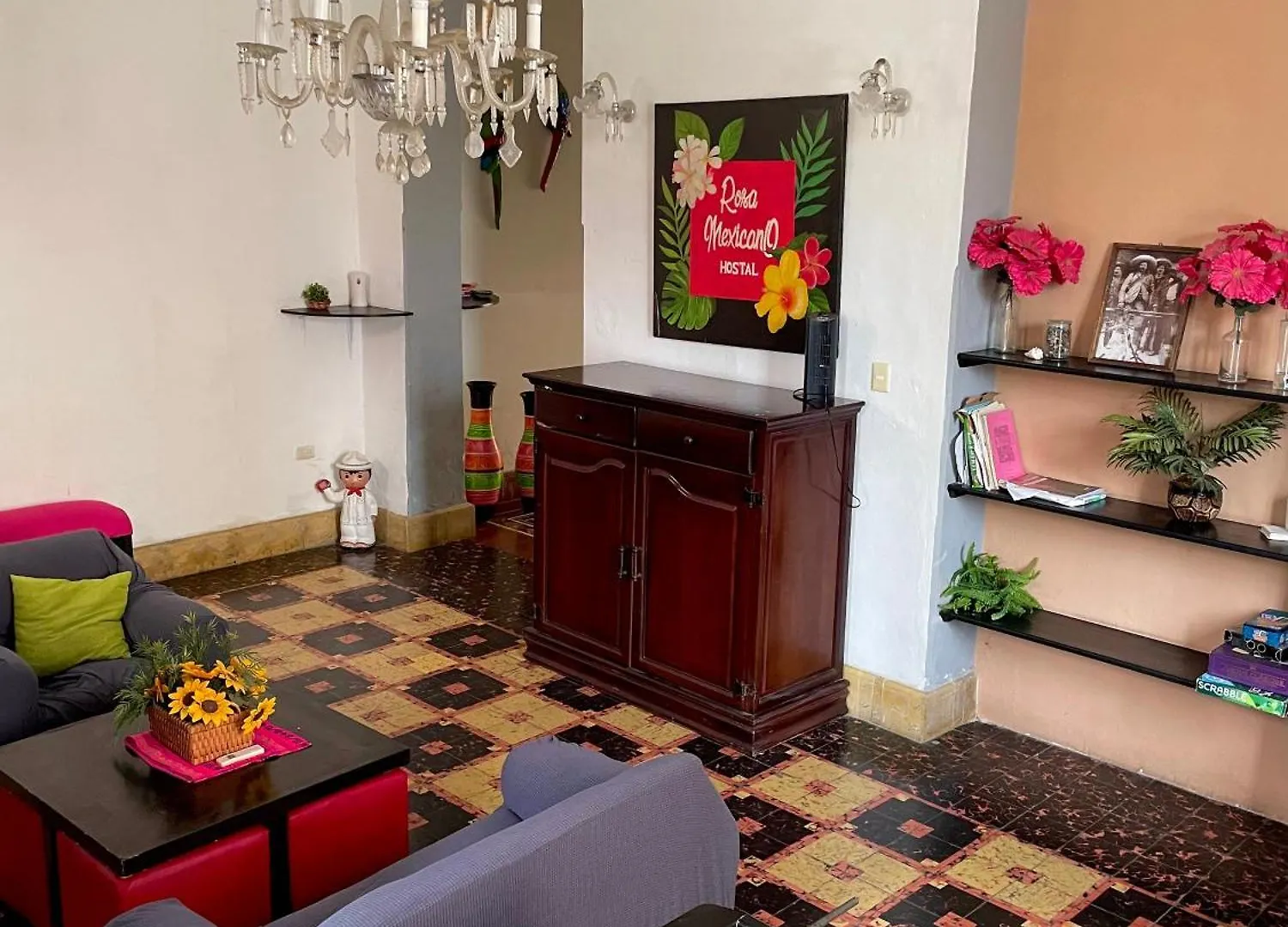 Rosa Mexicano Hostal Mérida 2*,